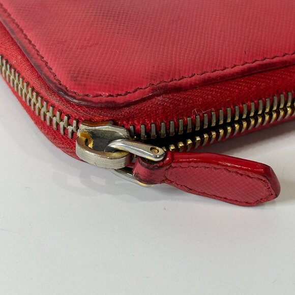 【9.26】 Preowned Prada wallet - Picture 6 of 16